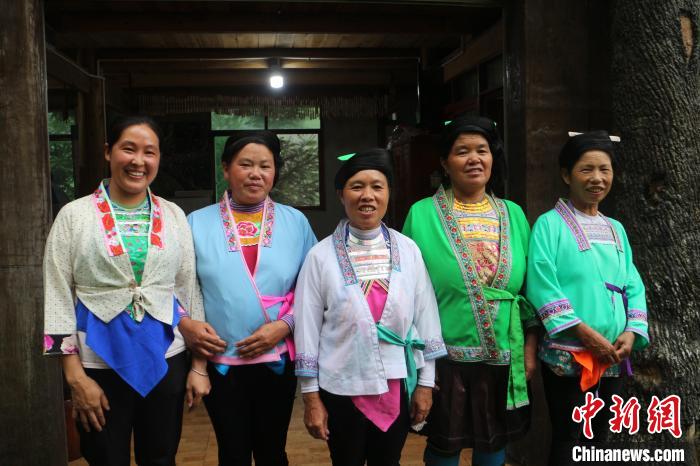 欧陆娱乐主管:探访桂黔大山里的全免妇女夜校:用“新声”连接世界